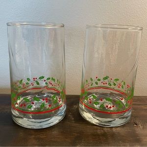 Vintage Libby Hollyberry Christmas Drinking Glasses 1983 Arby's Supreme Set of 2